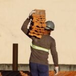 Estado divide a liderança nacional com o Maranhão e reforça cenário de alta carga horária, baixos rendimentos e forte presença da informalidade.