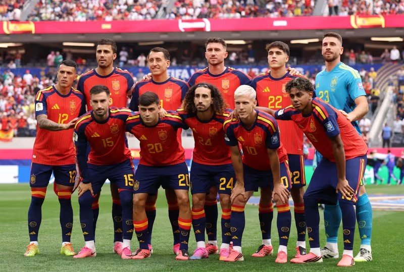 Espanha bate a Áustria e aguarda Portugal ou Croácia nas oitavas da Copa