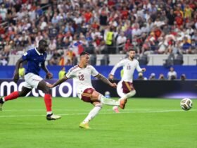 Dominante, Espanha derruba a França e vai à decisão da Copa do Mundo