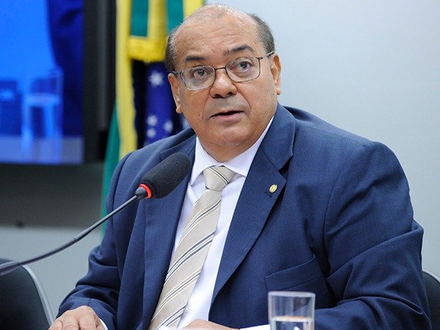 Ex-deputado federal estava à frente do Instituto desde fevereiro de 2023; Cláudia Cristina França Silva assume a presidência do órgão.