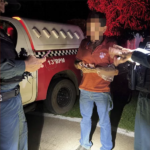 Na imagem em destaque, o homem preso durante operação da PM