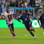 Na imagem em destaque, jogadores da seleção de Cabo Verde