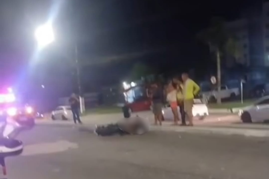 Na imagem em destaque, o momento após o acidente.
