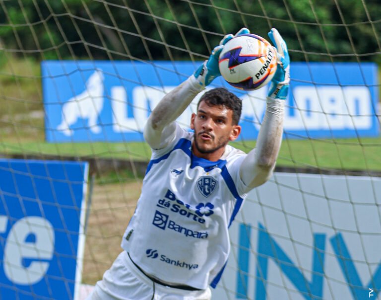 Gabriel Mesquita projeta "final" do Paysandu contra o Confiança