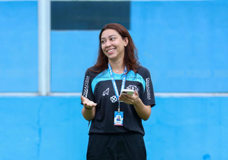 Psicóloga do Paysandu ganha destaque após elogios de Júnior Rocha