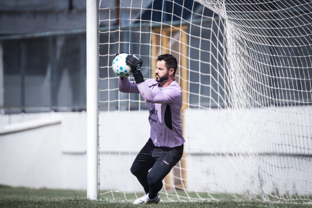 "Fomos capacitados para vencer", diz Rangel antes do Coritiba