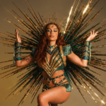 Na imagem em destaque, a cantora Anitta