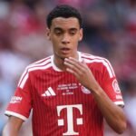 Musiala volta a passar mal em jogo do Bayern e revela motivo