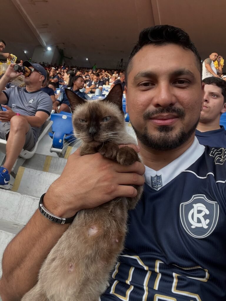 torcedor Remo arquibancada mangueirão gata
