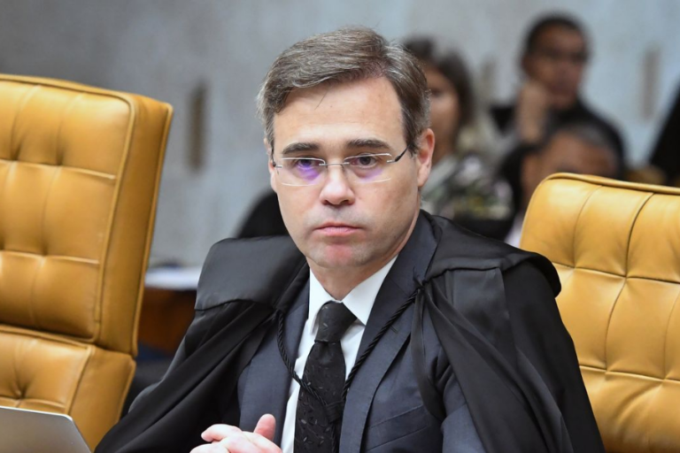 Na imagem em destaque, o Ministro do TSE, André Mendonça