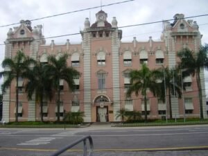 Oportunidades são para níveis médio, técnico e superior, com salários de até R$ 6,9 mil; prazo termina em 24 de agosto