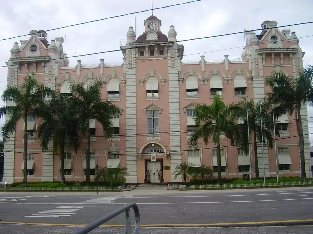 Oportunidades são para níveis médio, técnico e superior, com salários de até R$ 6,9 mil; prazo termina em 24 de agosto