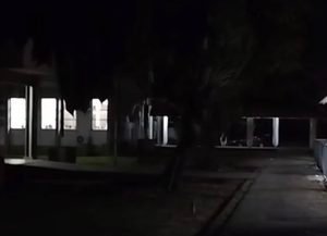 Registro divulgado pela ADUFPA aponta salas e corredores com problemas de iluminação no campus do Guamá; denúncia ocorre dias após assalto dentro da universidade