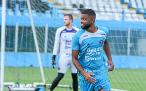 Castro pode voltar ao Paysandu contra a Ferroviária