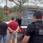 Na imagem em destaque, momento da prisão do suspeito no Paraná