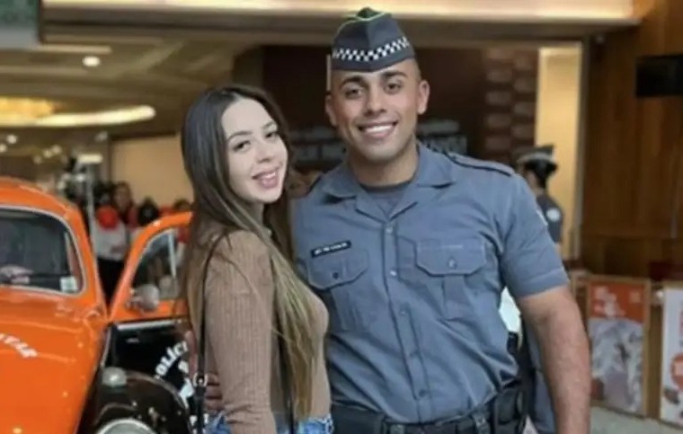 Vinícius Costa Silva foi detido durante o velório da mulher, encontrada morta com um tiro na cabeça; investigação aponta indícios de crime